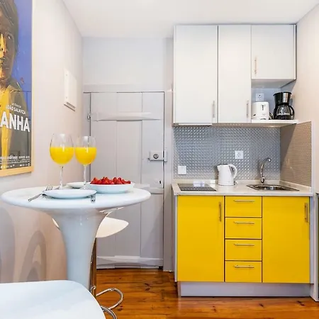 Cozy And Perfect Location Bairro Alto Chiado