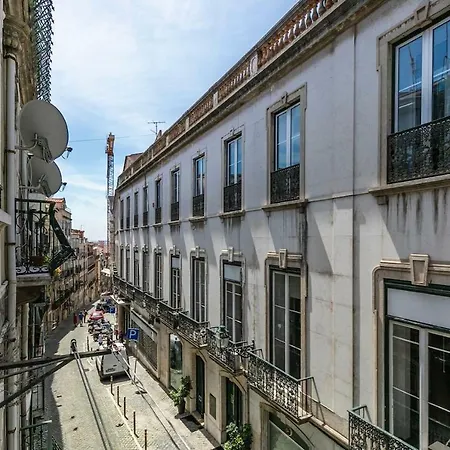 Cozy And Perfect Location Bairro Alto Chiado Лісабон