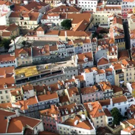 Cozy And Perfect Location Bairro Alto Chiado Апартаменти Лісабон